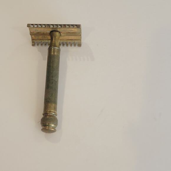 Antique Gillette Safety Razor gold tone Made in USA pat date jan 13, 1920 - Picture 9 of 15